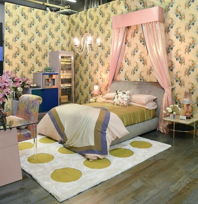 Architectural Digest Apt NYC - Mayflower Wallpaper