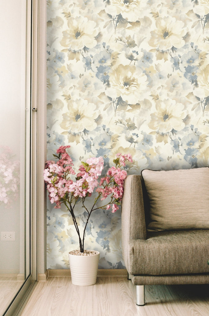 Botanical floral wallpaper in Victorian style living room