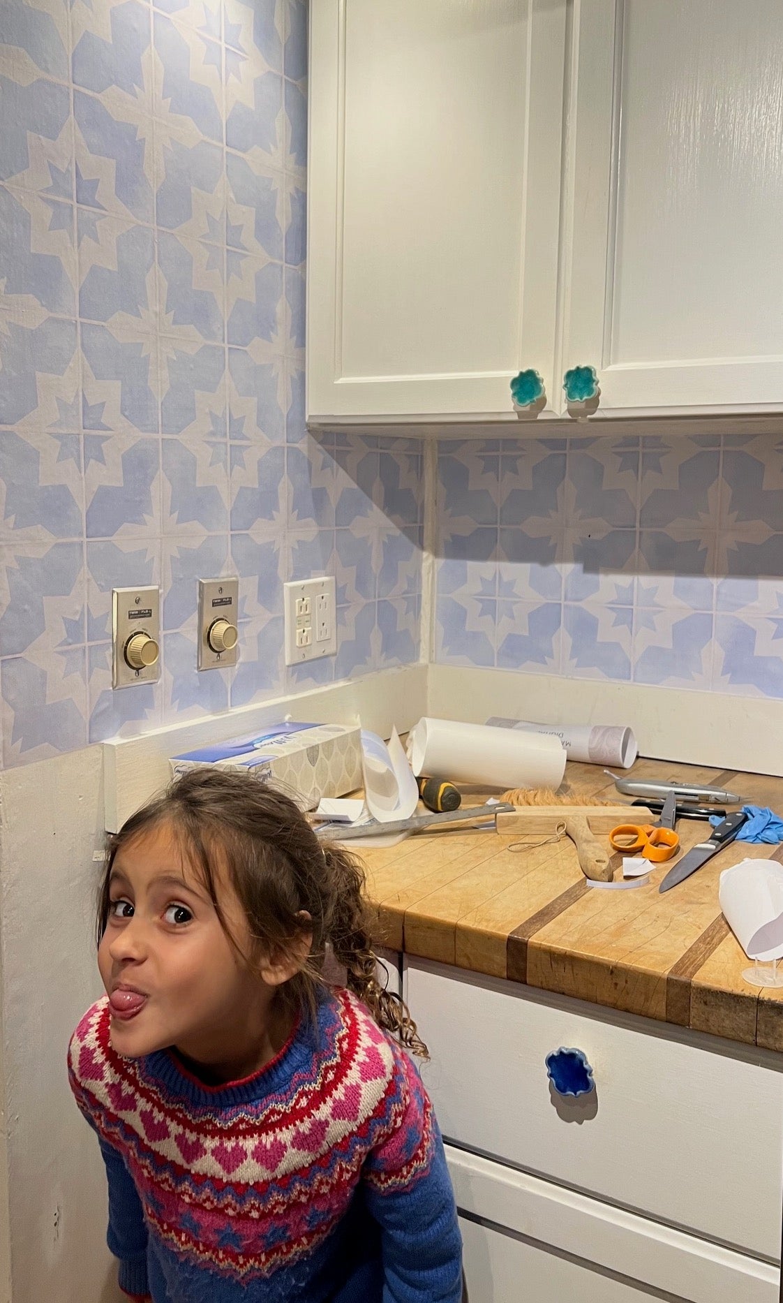 Tile Peel and Stick Wallpaper – Mayflower Wallpaper